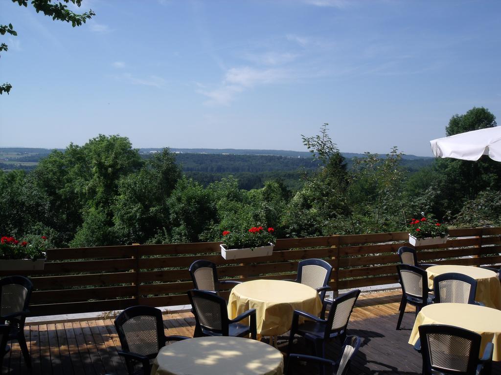 Hotel Pfefferburg Schönaich Extérieur photo